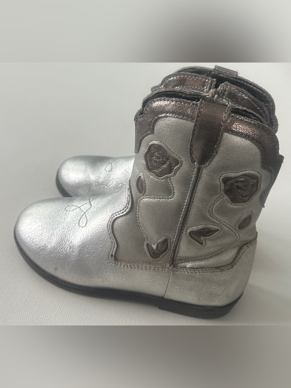 Zara girl’s Metallic Silver Cowboy Boots.  Size 11 US - 28 EU